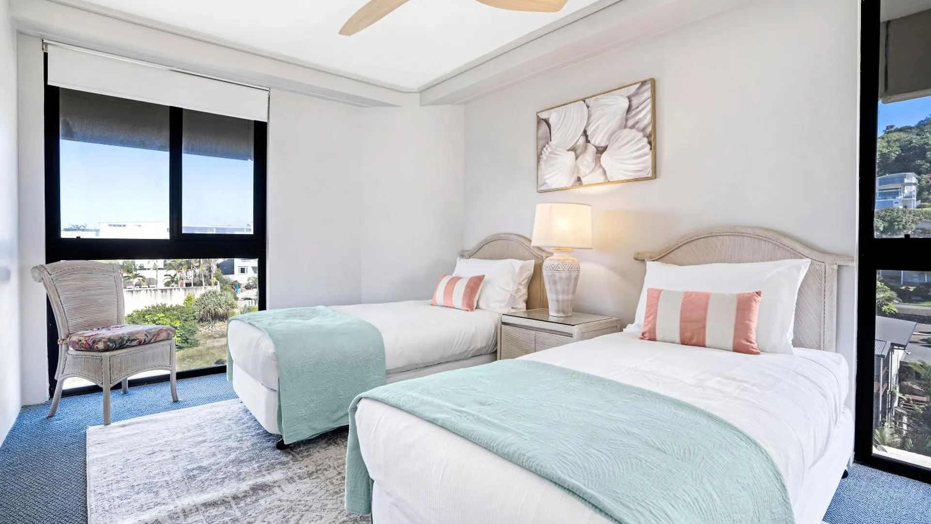 By The Beach - Clubb Coolum Beachside Resort Australien
